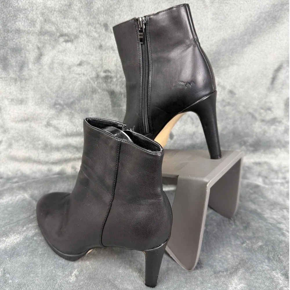 Black Leather‎ Ankle Boots Size 7.5M Block Heel Side Zip Classic Elegant Stylish